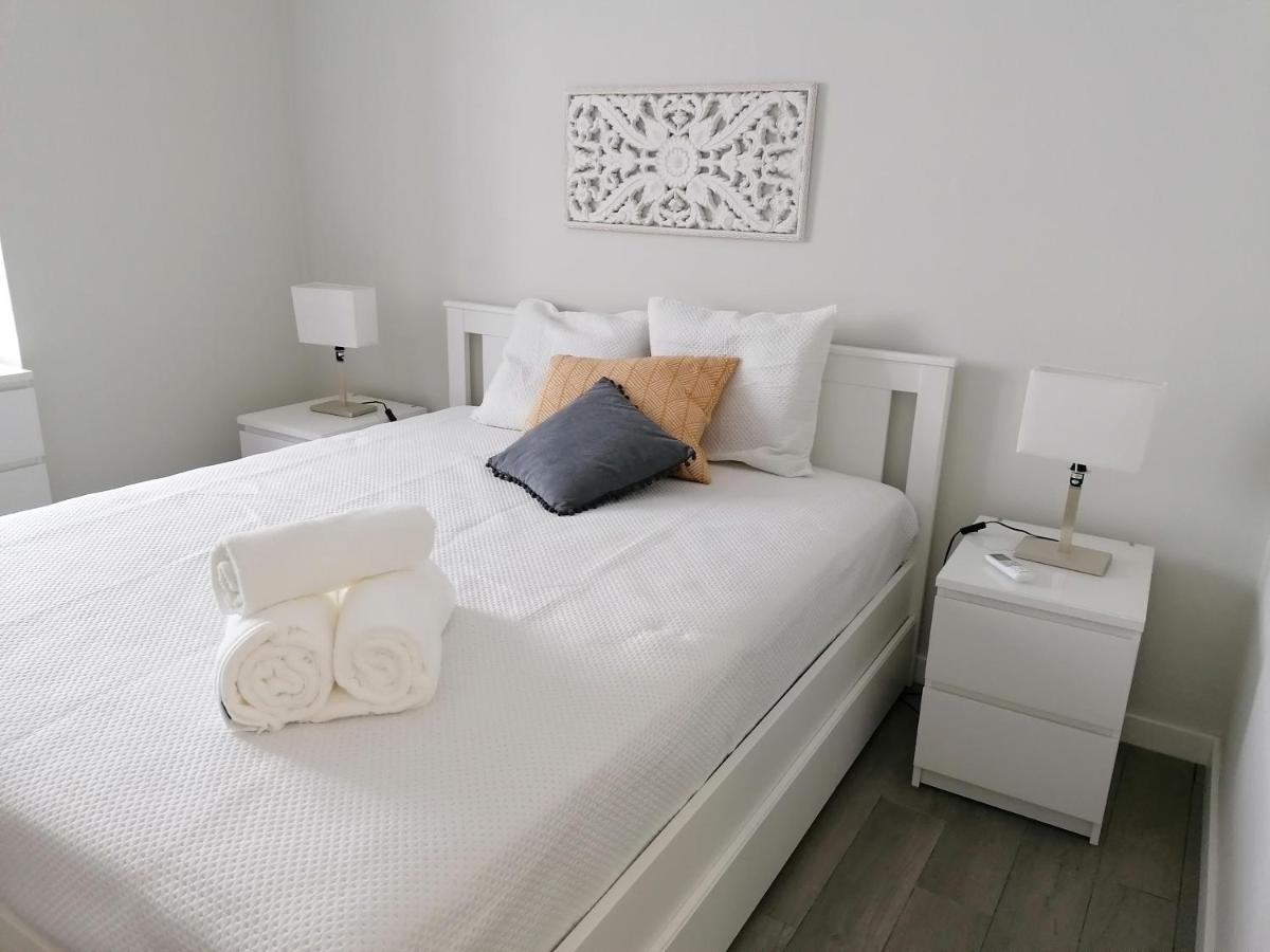 Miragaia Star Apartments Ангра-ду-Эроижму Экстерьер фото